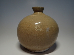 高麗青磁 花弁白象嵌 油壺 高さ9cm