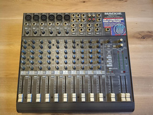 【中古　通電確認済み 】MACKIE 1402-VLZ 14-CHANNEL MIC/LINE MIXER 14ch 　