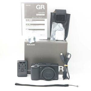 【ほぼ新品】　RICOH GR IIIx デジタルカメラ リコー
