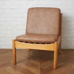 IZ78091F★レア ercol イージーチェア 747 英国 ヴィンテージ 無垢材 アーコール 1人掛け ソファ シングルソファ ラウンジチェア モダン