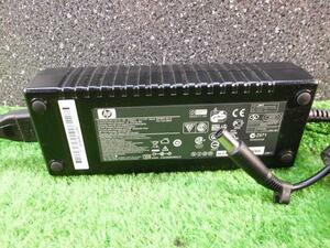 ●HP　ACアダプタ　HSTNN-LA01-E　19.5V　6.9A　外径7.5ミリ　中古動作品