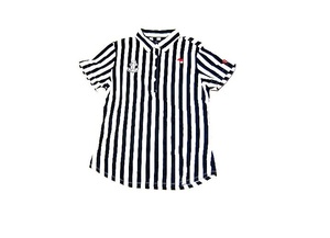 PEARLY GATES パーリーゲイツ 刺繍デザイン ストライプ柄のポロシャツ