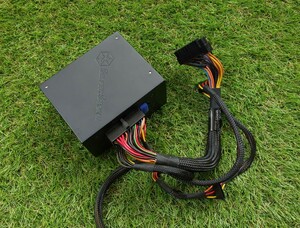 SST-ST45SF-G 450W SFX電源　ゴールド認証　SilverStone 小型電源　プラグイン