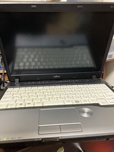 【整備品】Fujitsu LIFEBOOK P772/GX Intel Core i5-3340M 2.7GHz/8GB/500GB/WXGA/Win10Pro 64