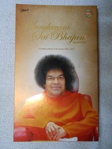 スンダラム サイ バジャン CD 全60巻 サイババ 　インド　ヒンドゥ　マントラ　古典音楽　ヒンズー　キルタン　伝統音楽　アジアン