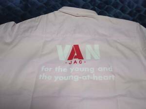 　VAN JAC 　今季物店舗限定　半袖オックスフォードバックVANロゴプリントBDシャツ　ピンク　LL　 新品未使用　アイビー