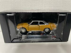 TOMICA LIMITED 0011 Bluebird 1600 SSS Coupe