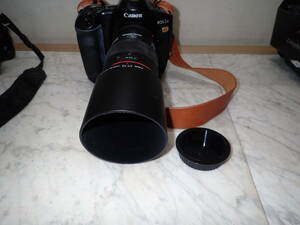 キャノン　EOS1　レンズ付き　(EF100mm)