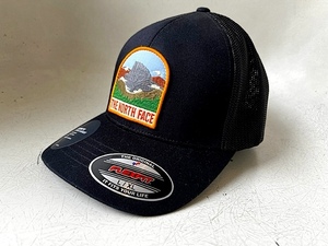 即決 新品 USA限定 本物 The North Face ノースフェイス FLEXFIT トラッカーハット メッシュキャップ 帽子 Unisex ブラック L/XL