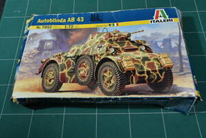 Qm606 旧キット 2008年製 Italeri 1:72 Autoblinda AB 43 イタリア軍 装甲車 アウトブリンダ ww2 デカール 60サイズ