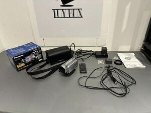 【中古】デジタルハイビジョンビデオカメラ Panasonic パナソニック HDC-TM650 内蔵メモリー64GB シルバー ケース バッテリー 【札TB01】