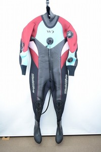 World Dive 5mm 女性用 ドライスーツ（166cm/65kg/ブーツ25cm)［Dsuit-1911-01］