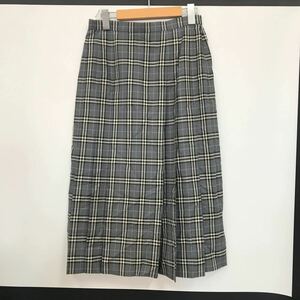 Burberry スカート タイトスカート グレー系　現状品　中古品　洋服　オシャレ