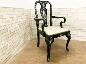 豪華 螺鈿細工 アームチェア 椅子 猫脚 ブラック ハイバック ラウンジチェア 中国美術 店舗什器 インテリア (貝381)