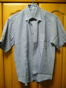 レディース　青チェック　半袖シャツ　Sサイズ　中古　全体的に細かな毛玉
