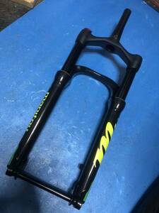 マニトウ　マストドン　Manitou Mastodon サスペンション　中古　ファットバイク