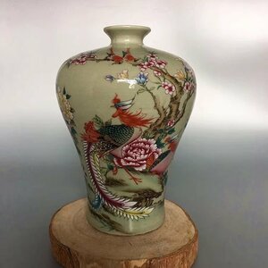 景徳鎮 粉彩　梅瓶 花瓶　富貴図　磁器　陶磁器　観賞　置物 中国美術品　工芸品　収蔵　コレクション zh105