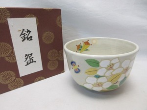 I10142 【 ほぼ未使用 茶道具 金彩花色絵 茶碗 陶印 作者不明 紙箱 】 検) 煎茶道具 茶事 茶会 茶器 茶具 お点前 来客 おもてなし お稽古ⅰ