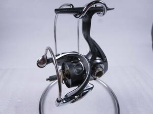 轉【廃盤パーツ】ダイワ 11 フリームス 2004【純正 ボディー 本体のみ】DAIWA FREAMS グローブライド スピニングリール 1506