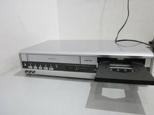 ■【54672】中古通電品★TOSHIBA　SD-V400　ARENA　VHS+DVDプレーヤー　想い出のこれでAVを楽しめる！？　通電品■