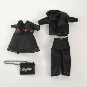 プチブライス　黒ワンピース　パンツセット　アウトフィット　お洋服