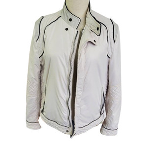 #24256 Dolce & Gabbana ドルチェ＆ガッバーナ ブルゾン サイズ 48 G9515T 白 ホワイトアパレル 上着 ジャケット アパレル　ファッション