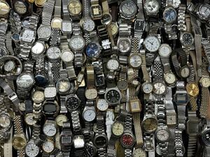 腕時計 大量 約500点 セット まとめて 時計 SEIKO 5 CITIZEN CASIO BURBERRY BULOVA RICOH FOSSIL ALBA K-SWISS 等 ジャンク F205