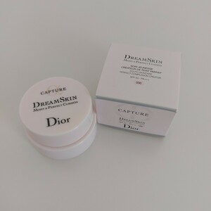 Dior カプチュール ドリームスキン モイスト クッション 000（プレメイクアップ）