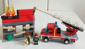 LEGO CITYシリーズ 60003 絶版 レゴ ファイヤートラックとハウス レゴシティ 車 家 おもちゃ ミニフィグ レゴブロック