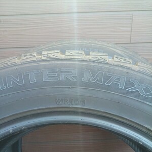 ダンロップウインターマックス　スタッドレスタイヤ　225/55R17 97Q 2019年35週製　深溝　4本セットホイールなし