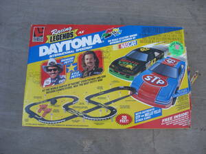 Qn541 VTG 1993 life-like Racing Legends at Daytona HO RICHARD PETTY ヴィンテージ スケールスロットカー リチャードペティ 120サイズ