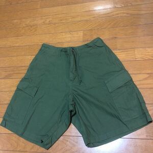 メンズ　M サイズ★半パンツ★ウエスト約７2　緑系　送料520円