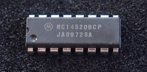 【送料無料・未使用品】 MC14520（モトローラ社　4 Bit Binary UP Counter）1個