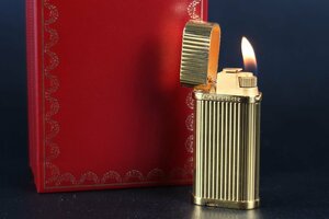 【新品同様・未使用】Cartier カルティエ 高級ガスライター ゴールドストライプ 喫煙具 着火確認済み ブランド小物【OV63】