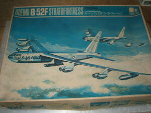 1/100　タミヤ　B-52F　　　　　　　　　　　　　　オ4-前